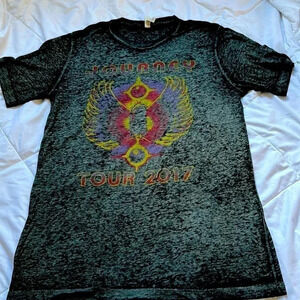 Journey Tour 2017 shirt size large